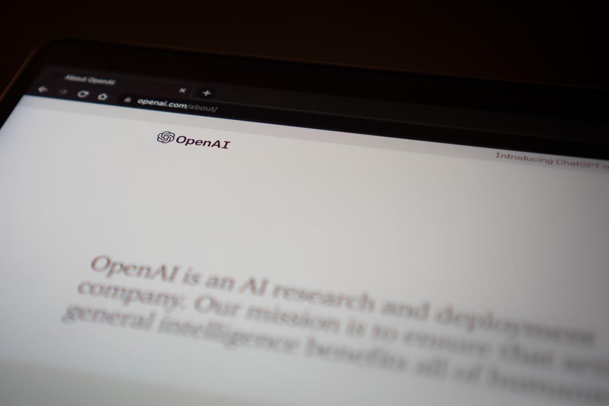 Logo da OpenAI em website