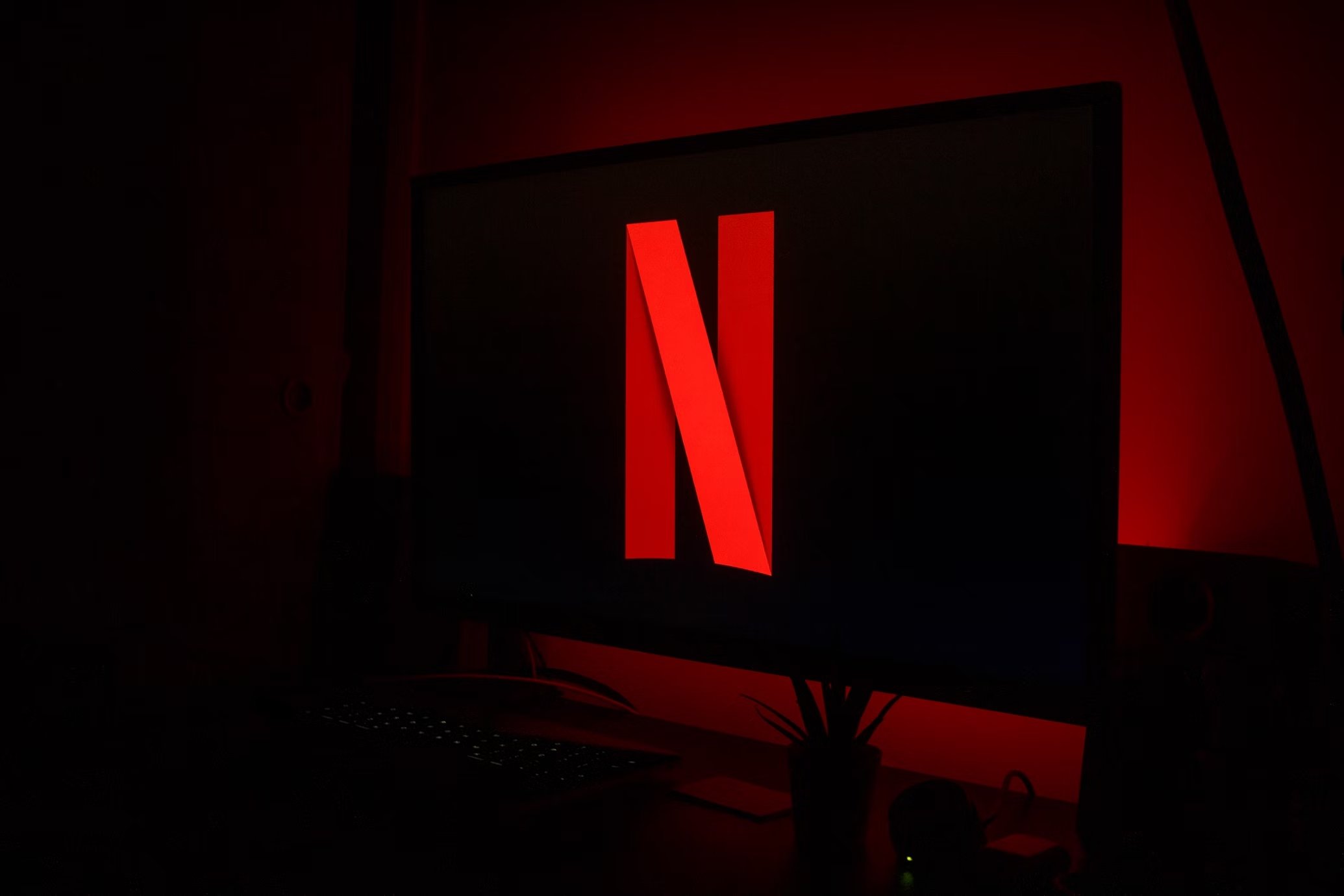 Netflix aperta bloqueio de contas partilhadas em smartphones e tablets