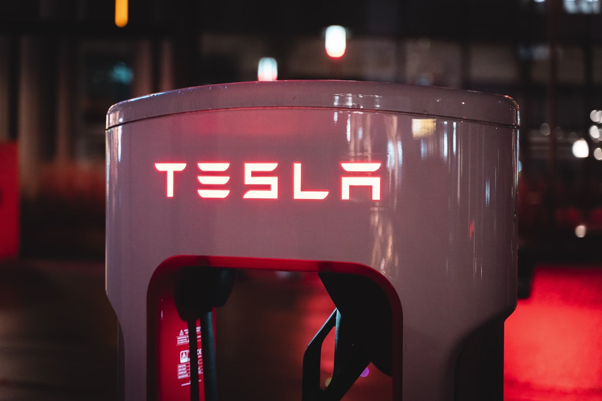 Tesla carregador