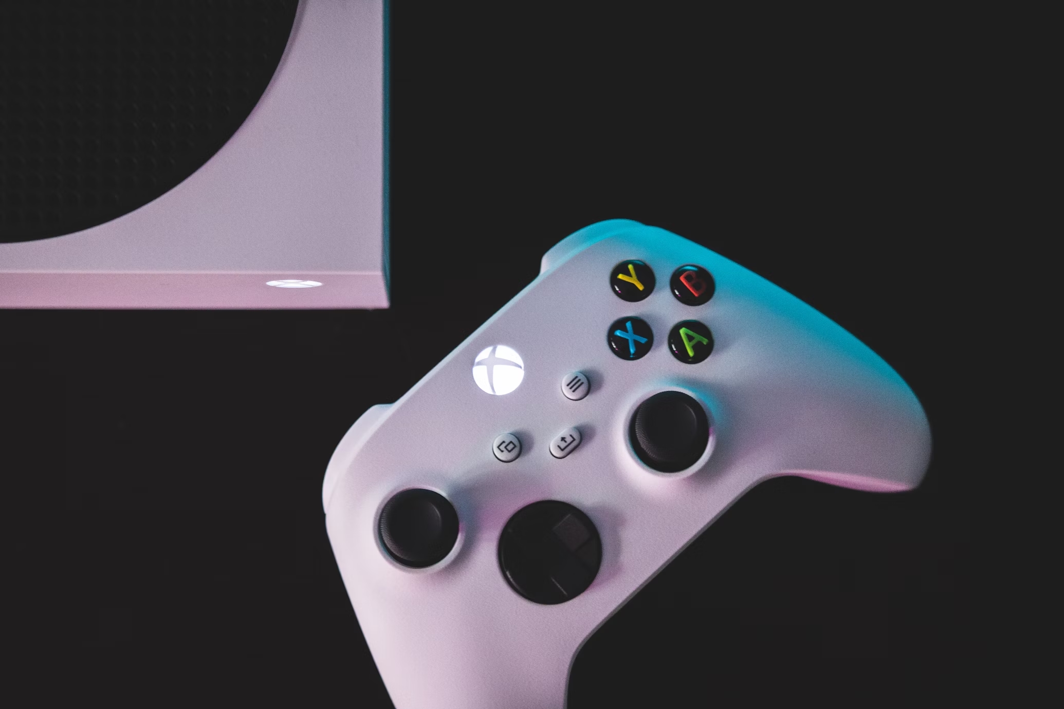 Xbox comando da consola e parte da consola em destaque