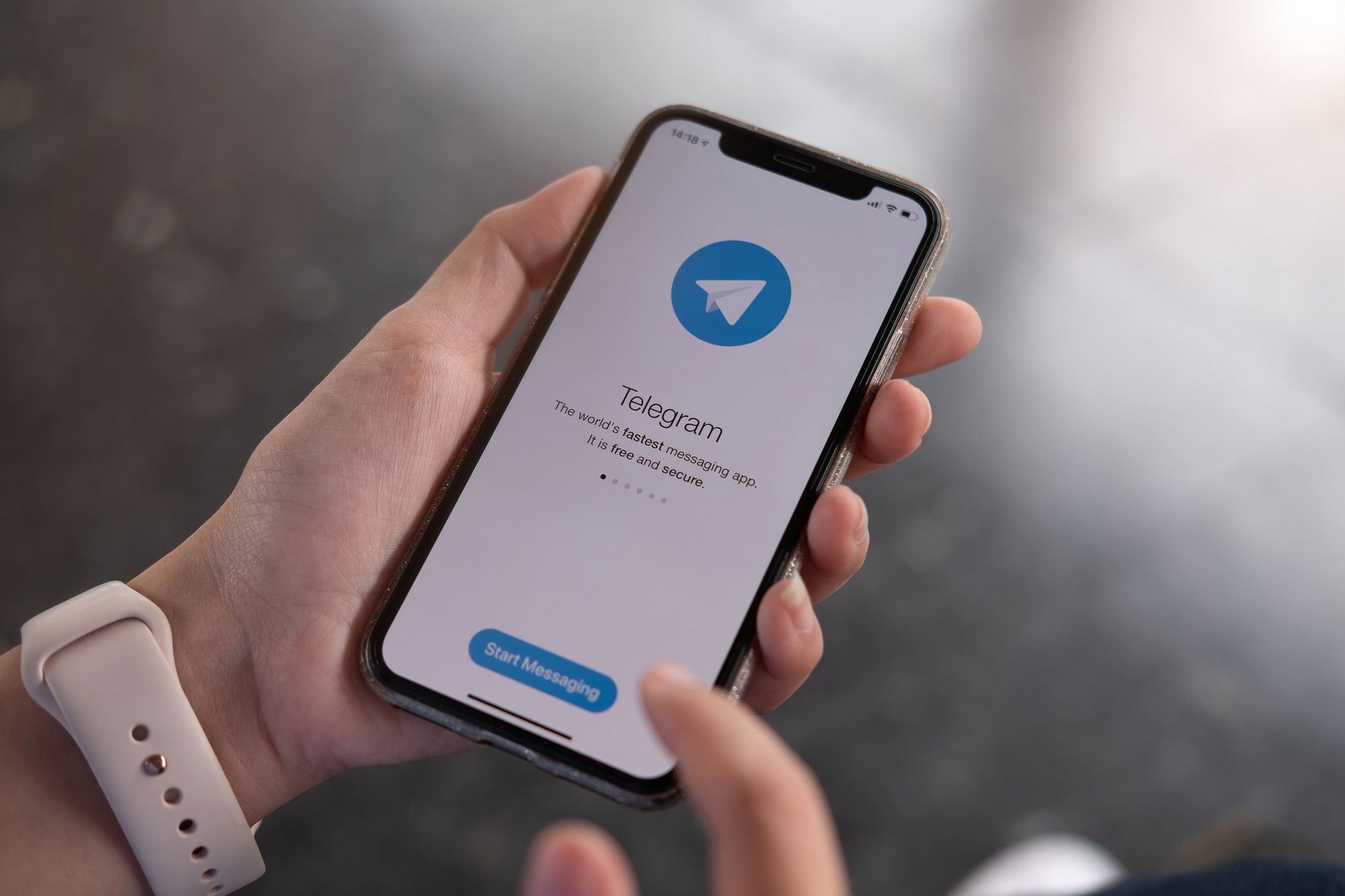 Telegram app smartphone