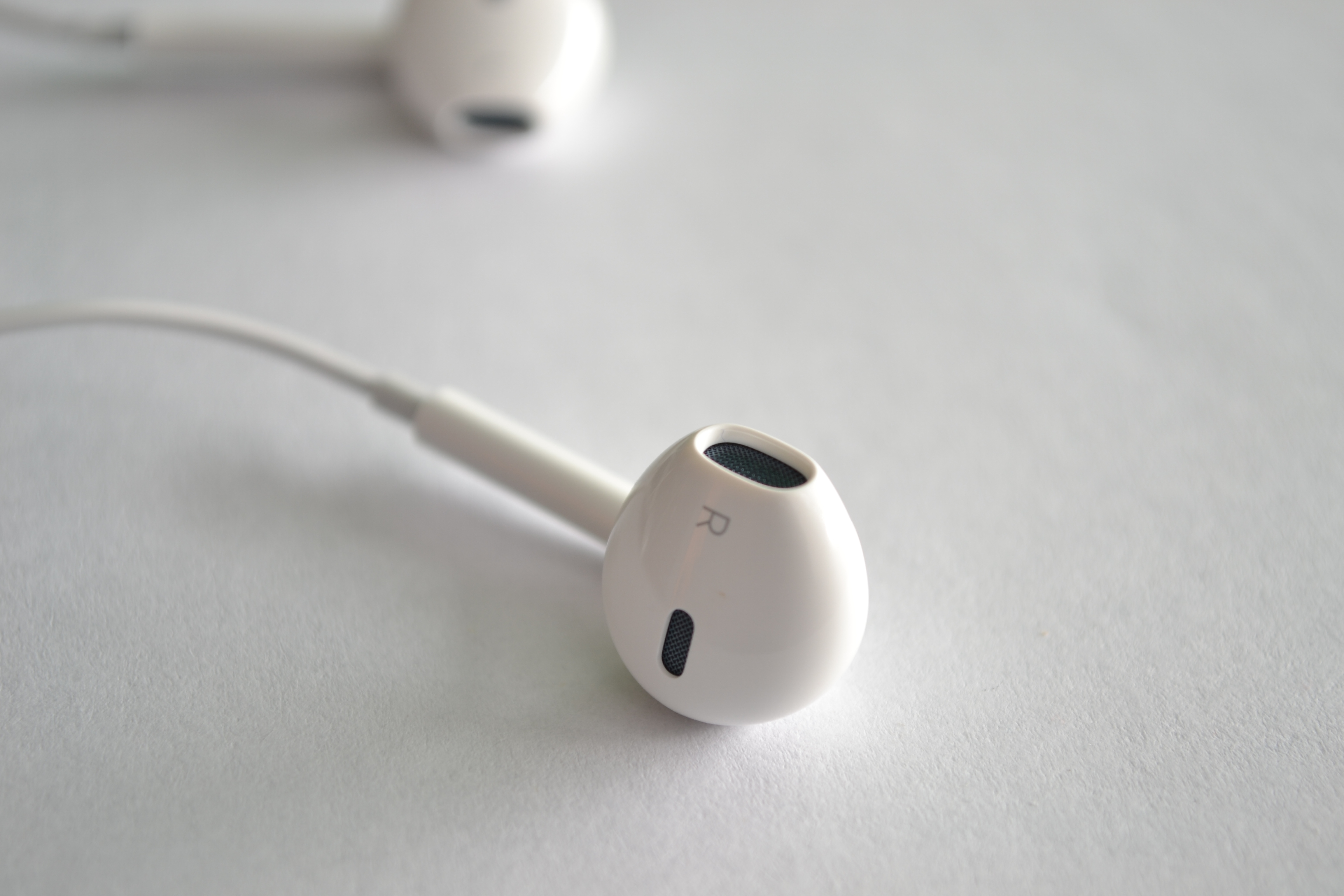 Apple Earbuds